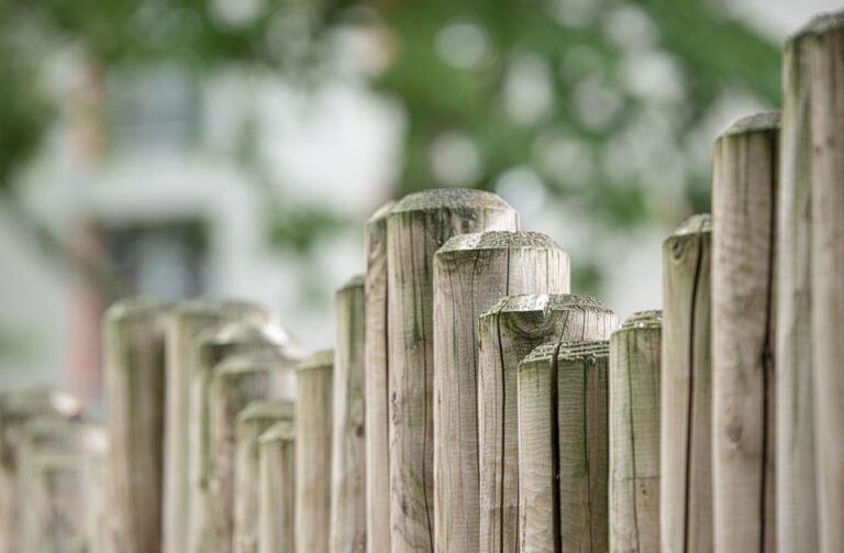 Fence installation work